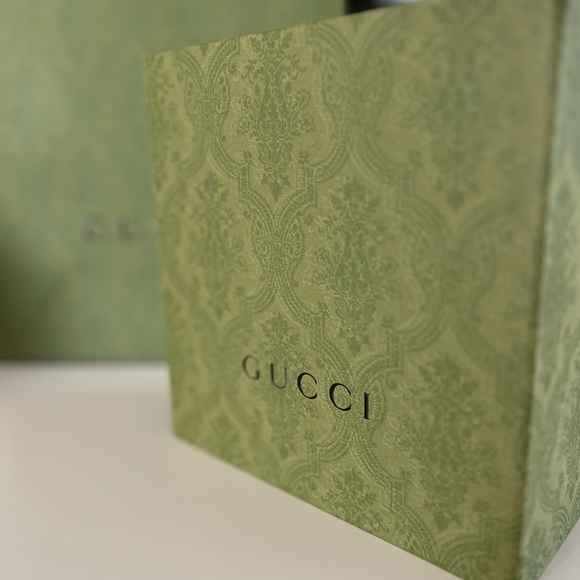 Gucci Gift Box & Shopping Bag Set - Picture 6 of 16